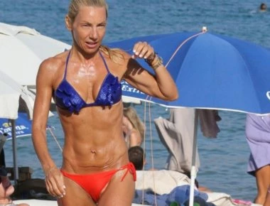 Η Έλενα Τσαβαλιά αναστατώνει με τον αισθησιακό της χορό στο Instagram (βίντεο)